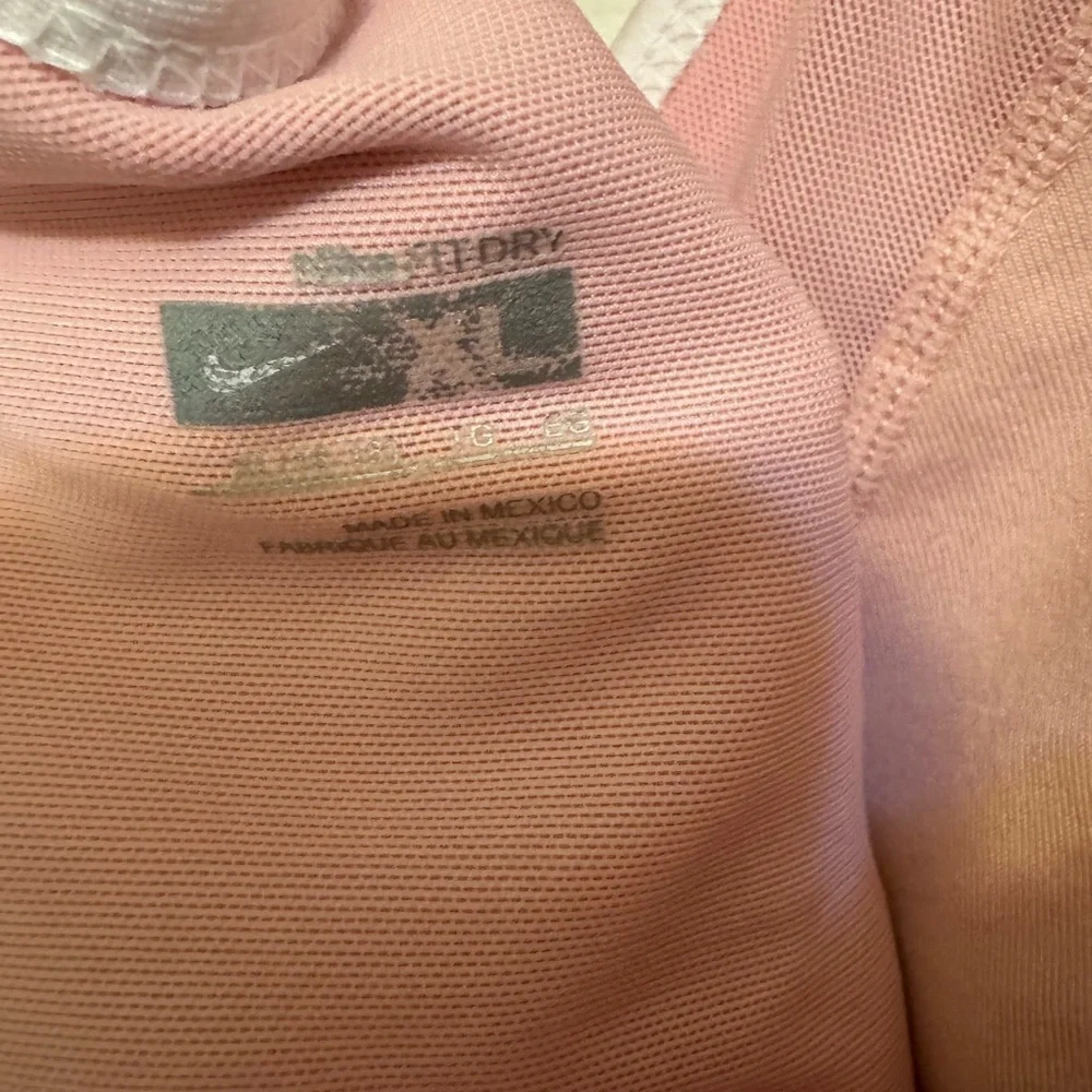 Nike Fit Dry Pink Tank Top for Workout sz XL Women’s V-Neck Athletic Athleisure - Picture 3 of 4